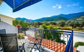 Yiayia And Papou Luxury House